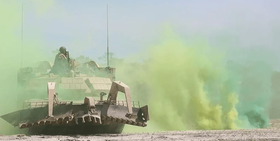 Инженерная машина M1150 Assault Breacher