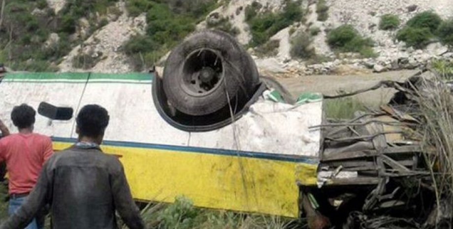 Авария автобуса в Индии / Фото India Today