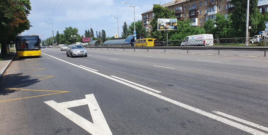 полоса для общественного транспорта, полосы для общественного транспорта