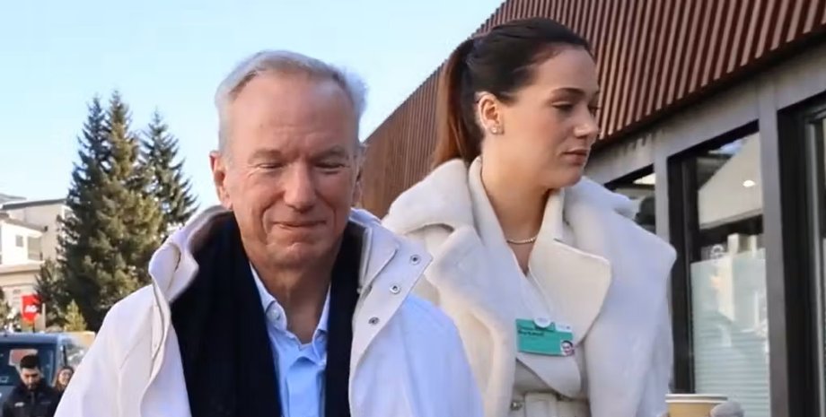 Глория-Софи Буркандт и Эрик Шмидт Глория-Софи Буркандт и Эрик Шмидт