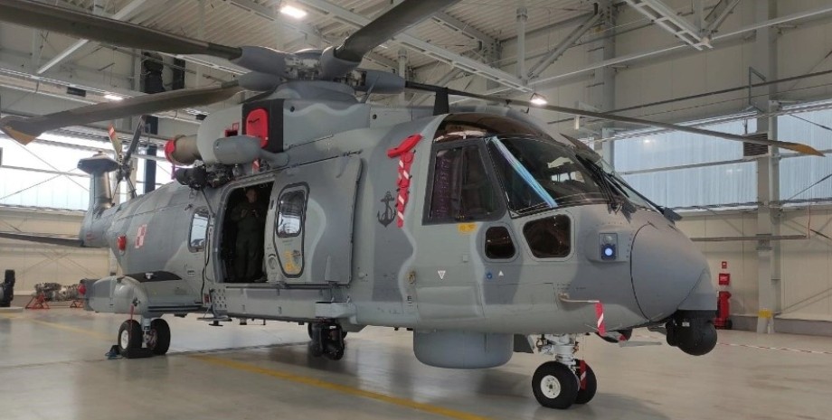 вертолеты Leonardo AW101, вертолет AW101 ВМС Польши