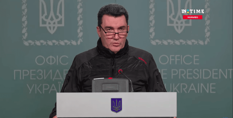 Данилов СНБО вторжение Россия Донбасс война провокации диверсии обстрелы