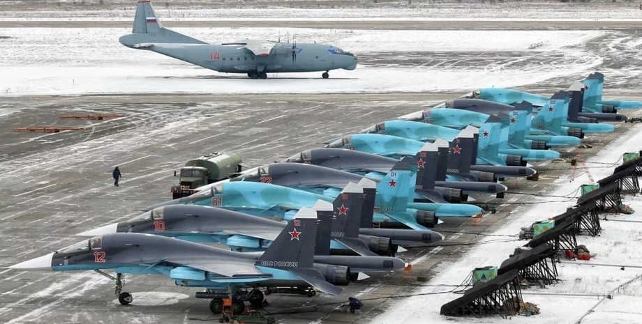 Винищувач Су-34 ЗС РФ, російська авіація, літаки РФ, авіація РФ війна, військова авіація РФ, знищення літаків РФ