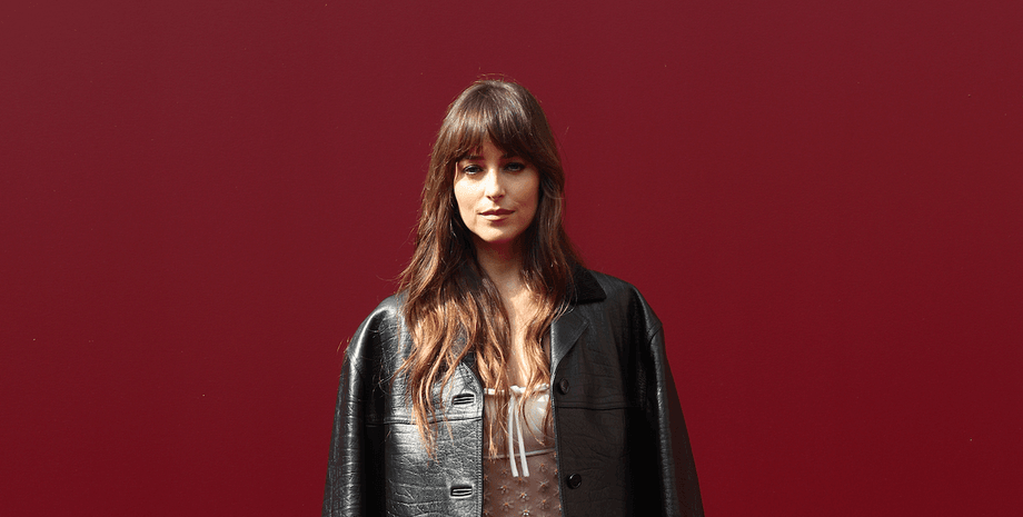 Дакота Джонсон, Дакота Джонсон стиль, джессика честейн, миланская неделя моды, наоми кэмпбелл, миланская неделя моды