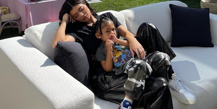 Кайли Дженнер и тревис скотт разошлись, почему кайли дженнер и тревис скотт расстались, кайли дженнер и тревис скотт дети