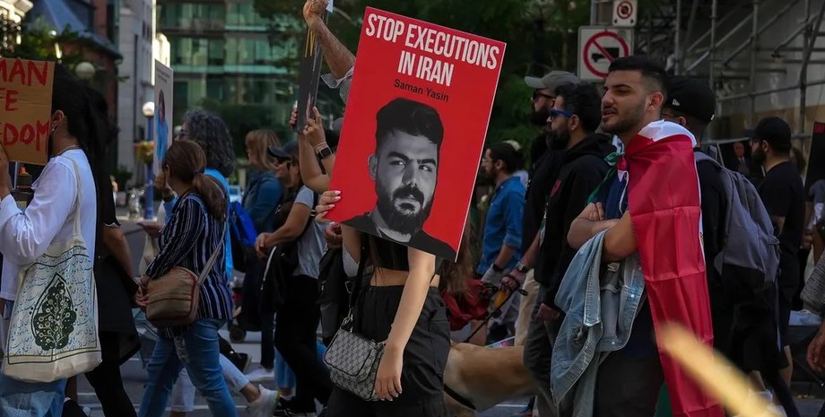 іран, смертна кара, саман ясін, протести