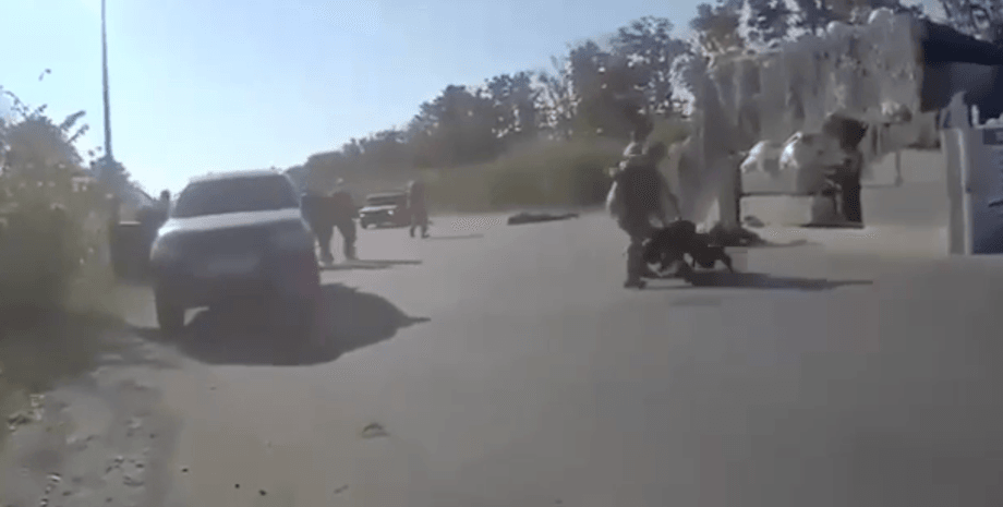 нападение на полицейских