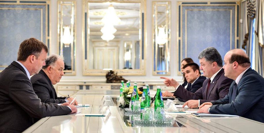 Встреча Порошенко с представителями ОБСЕ / Фото пресс-службы президента