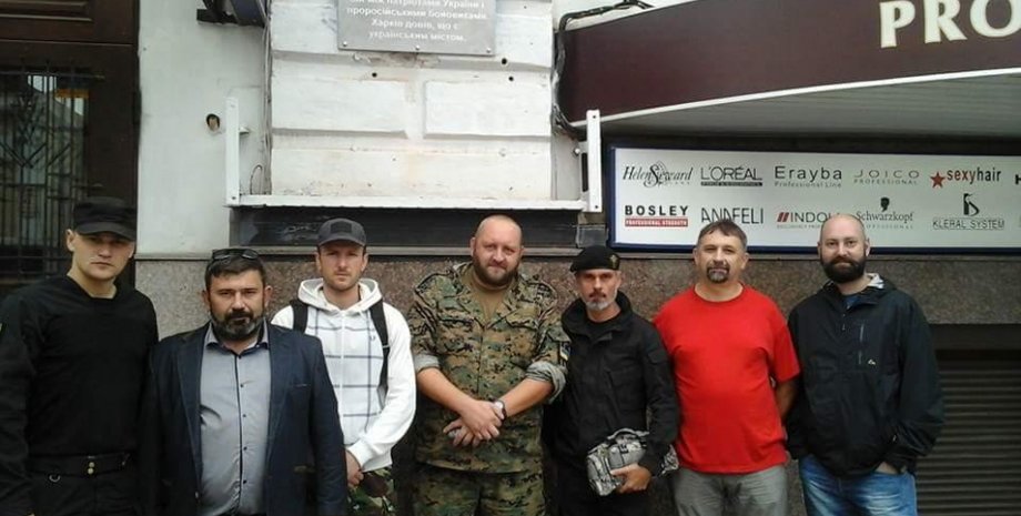 Роман Терновский (второй слева) / Фото: Следком РФ