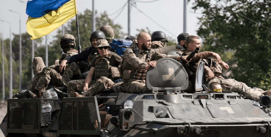 украинские военнослужащие, воины ВСУ, правор Украины, БТР