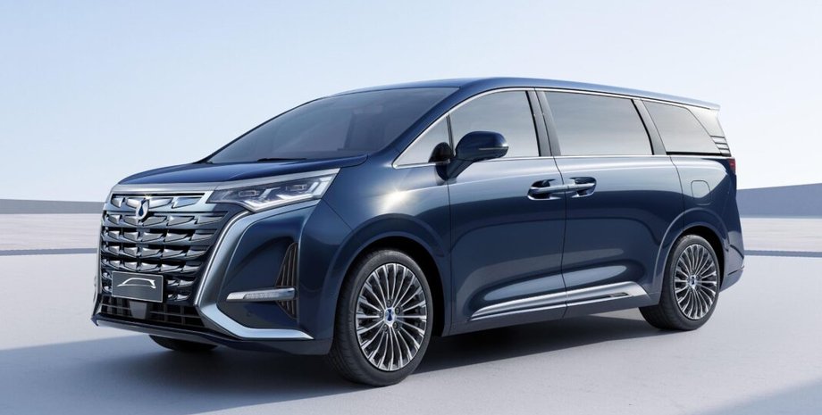 Denza D9 2022, Denza D9, BYD Denza D9, новый Denza D9, минивэн Denza D9, электромобиль Denza D9