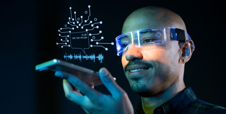 Человек со смартфоном Технологии, смартфо, фото