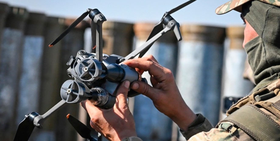 The Russian invaders began to cling to FPV-punks to other drones, increasing the...