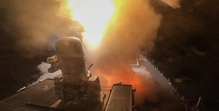 Американський есмінець атакував дрони і ракети, випущені з Ємену