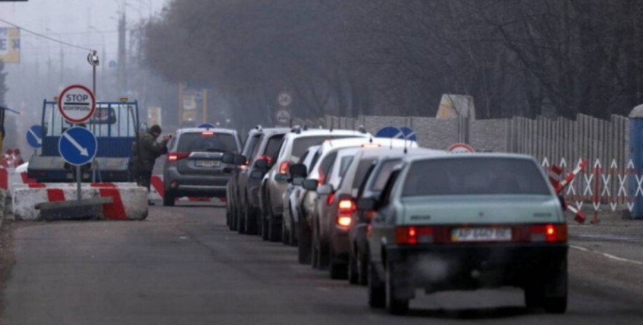 Автомобили на блокпосте российские оккупанты, Запорожская область, автомобильные номера, машина, транспортное средство, коллаборант