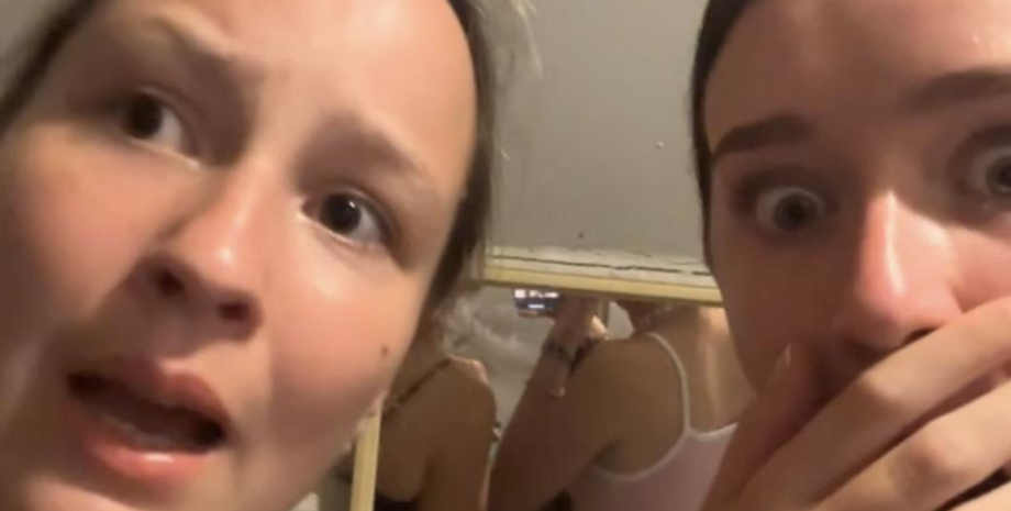 Джемма Сайер и Лидия Рэмси-Стюарт, кобра и 2000 бабочек в отеле, курьезы, Таиланд, фото, туризим, путешествия