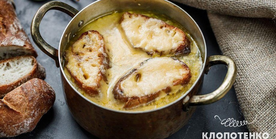 Луковый французский суп, луковый суп, суп с гренками