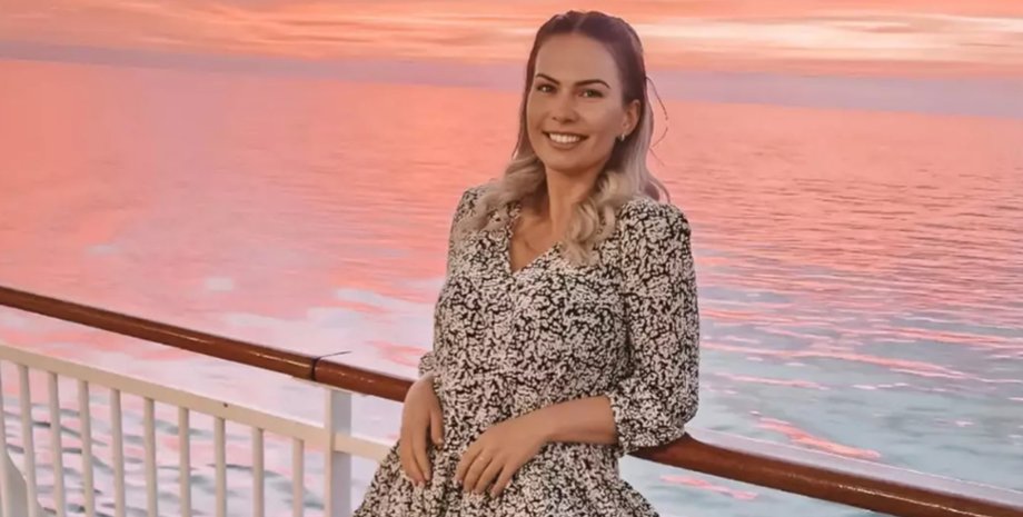 Круизный лайнер, круиз, работница круизного лайнера, игры в круизе, путешествие, игры для детей, младенец, родители, корабль мечты, отпуск