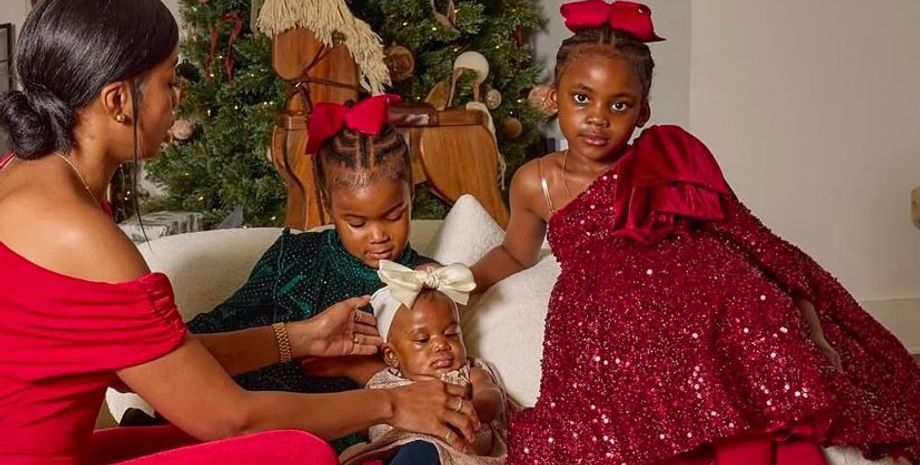 Дівчинка під час фотосесії розсмішила батьків своєю поведінкою, курйози, приколи, дивні випадки з життя