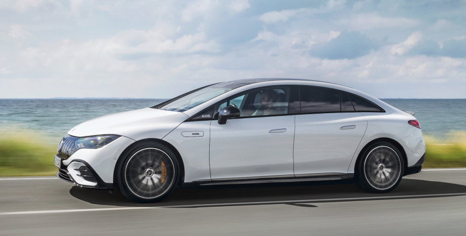 Электромобиль Mercedes-AMG EQE 53 4Matic Электромобиль, Mercedes-Benz, энергия, солнечные панели, фото