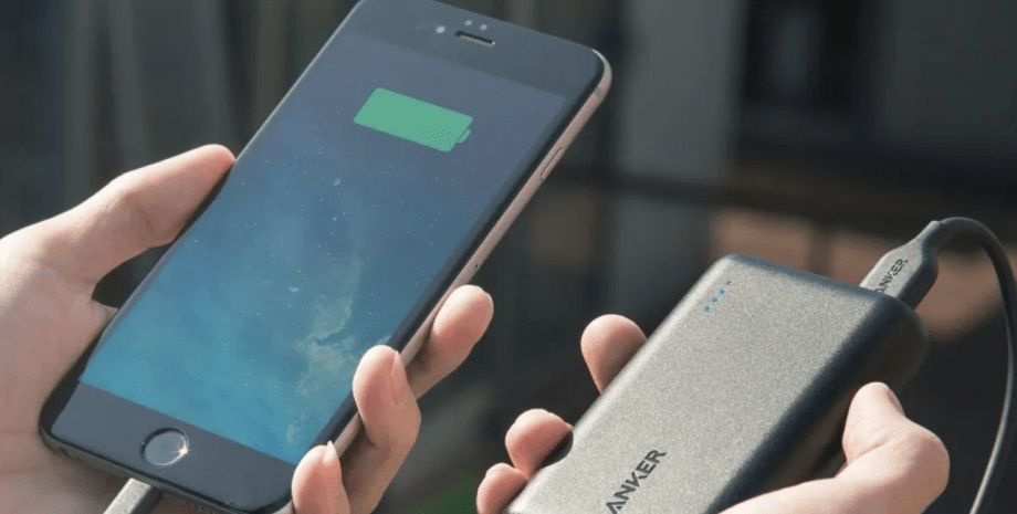 телефон и повербанк лучшие аксессуары для смартфонов