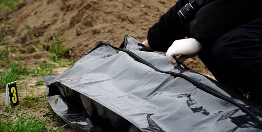 братская могила, массовое захоронение, жертвы среди мирных жителей в украине, братские могилы киевская область