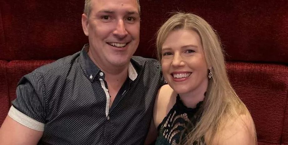 Ніна Манро з Австралії, пила 4 літри води на день, що сталося з її організмом та зовнішністю, історії з життя