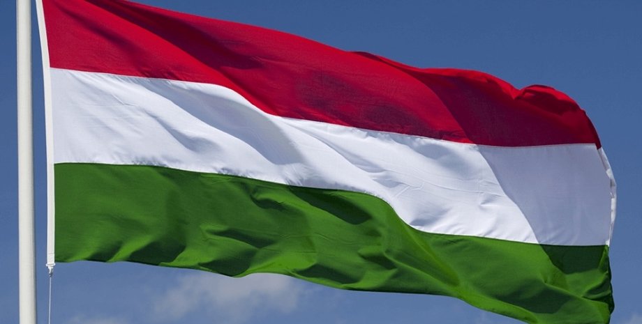 Флаг Венгрии / Фото из открытых источников