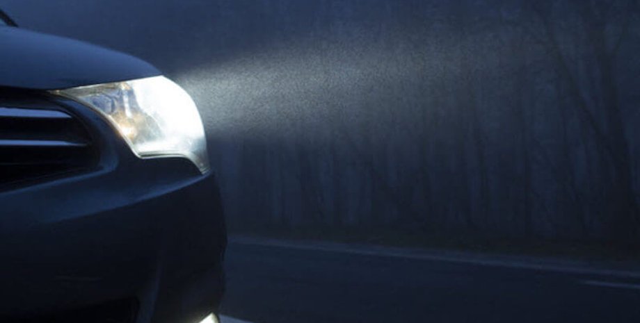 Запотевают фары, почему запотевают фары, конденсат в фарах, влага в фарах, мутные фары, мутнеют фары, запотевают фары, вода в фарах