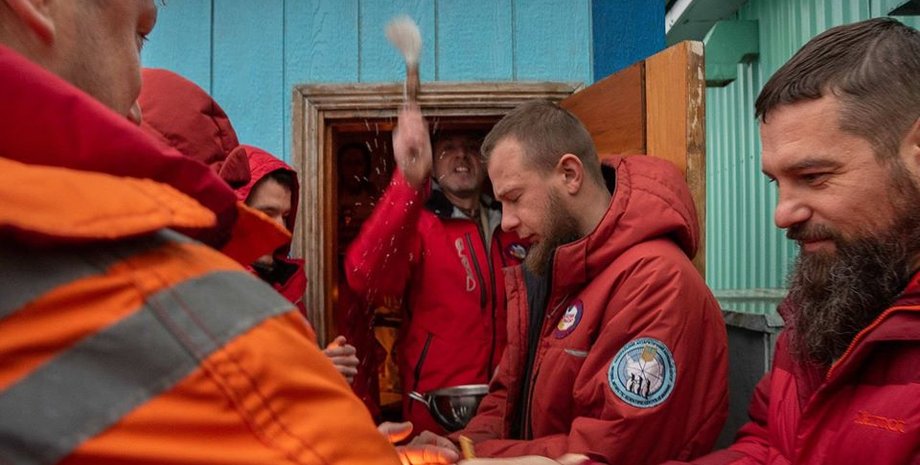 Фото:Facebook/Национальный антарктический научный центр