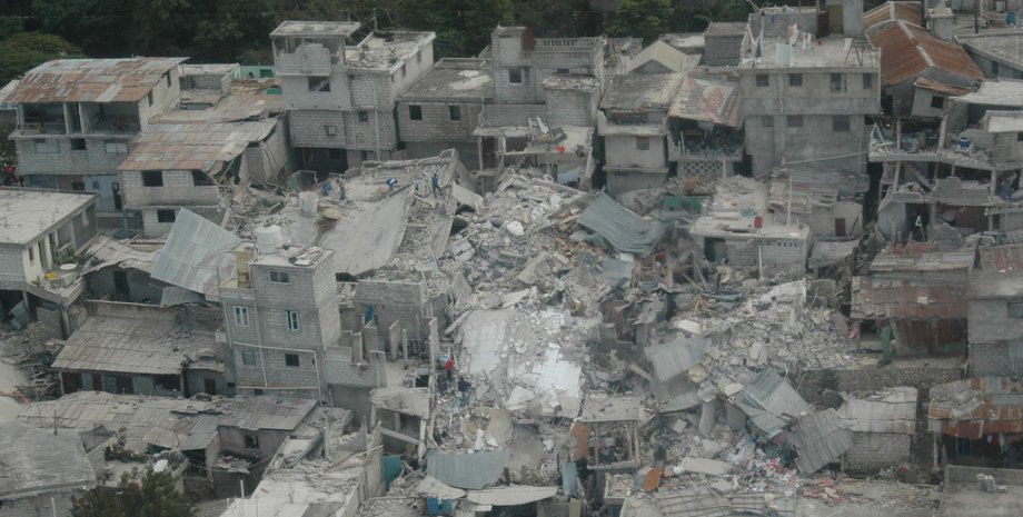 Последствия землетрясения на Гаити / Фото: flickr.com/photos/eu_echo