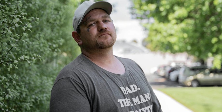 бывший заключенный, Энтони Смит