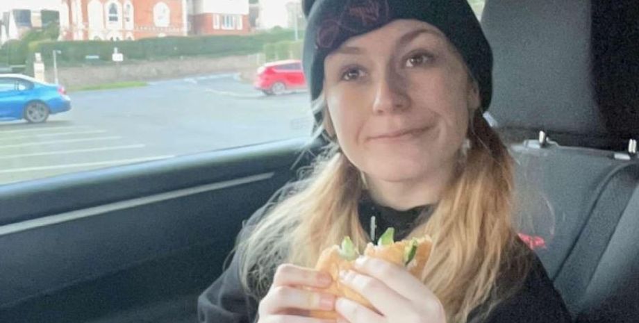 Жінка почала приймати протизаплідні засоби і тепер плаче, слухаючи музику Пола Маккартні