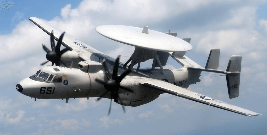 Літак E-2C Hawkeye, E-2C Hawkeye