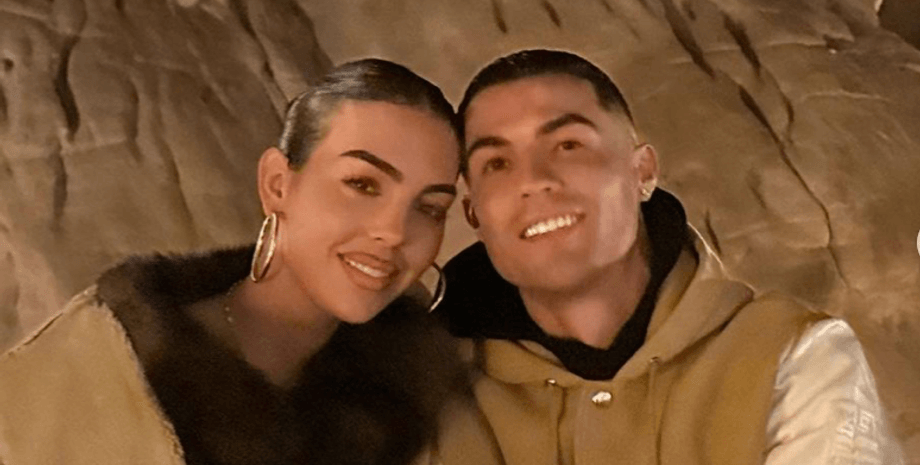 Джорджина Родригес и Криштиану Роналду, невеста криштиану роналду, аль-улу саудовская аравия, дети роналду