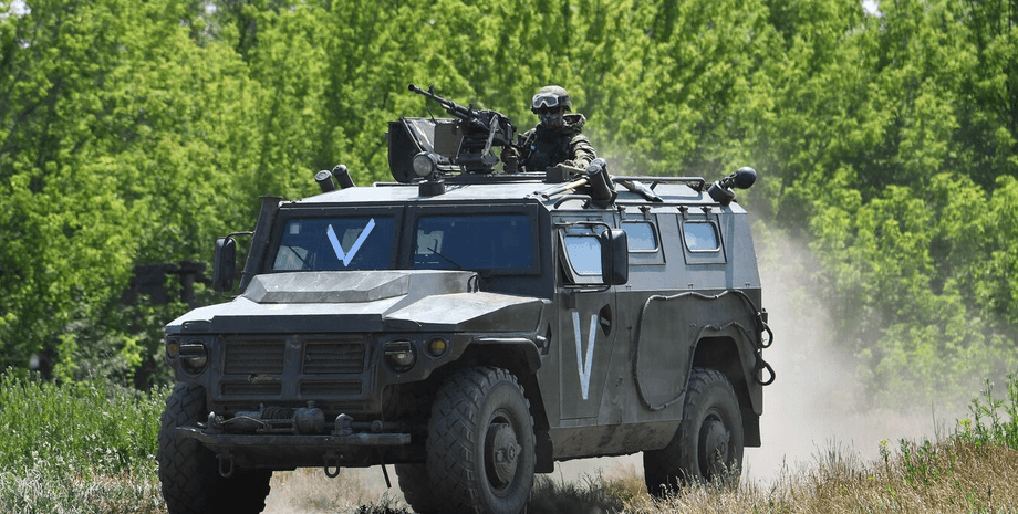 Новогродівка, російська бронетехніка, війська рф,