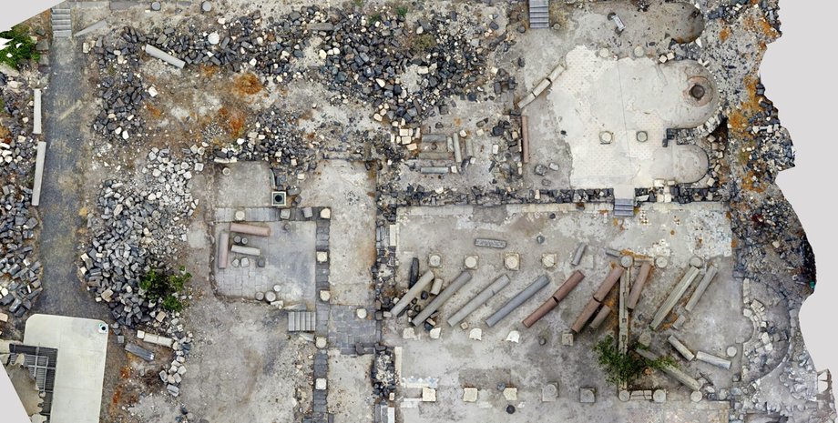 Археологи знайшли хрещальні