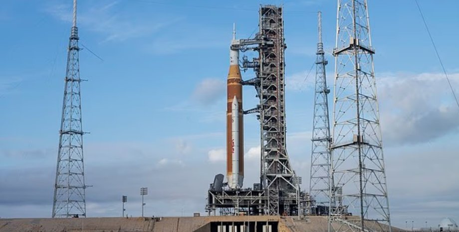 Система космічного запуску