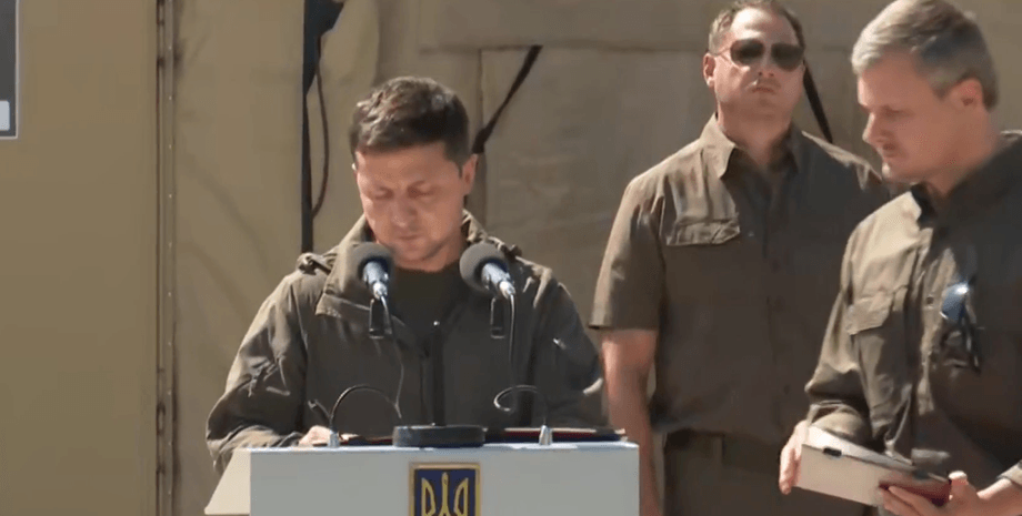 зеленский підписав закон про нацсопротівленіі і чисельності ЗСУ