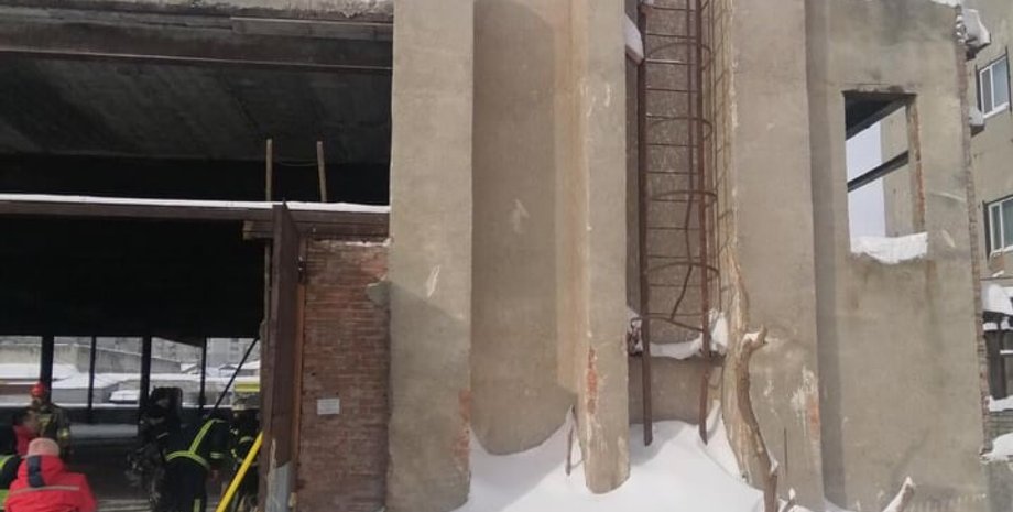 обвал дома во львове, погиб человек, львов, дом, обвал, гсчс, мужчина погиб во львове, чп