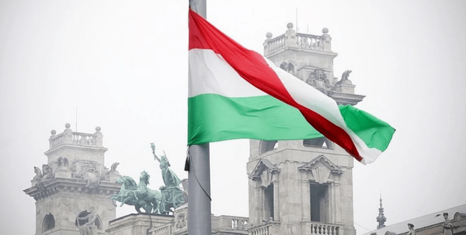 прапор Угорщини, Угорщина