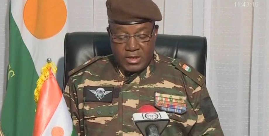 генерал, Нигер, Омар Чиани, переворот