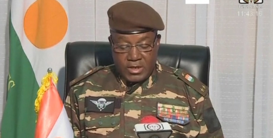 генерал, Нигер, Омар Чиани, переворот
