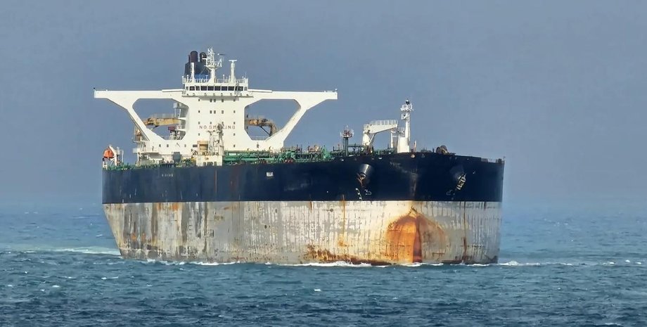 Танкер Bella 1 Марінера під час рейсу в океані