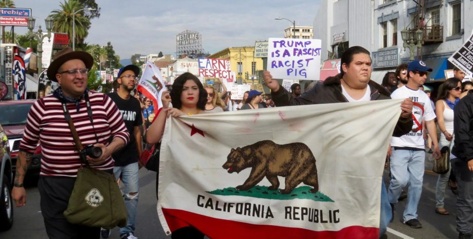 Калифорния сепаратизм референдум отсоединение штат США петиция Calexit спецслужбы Россия