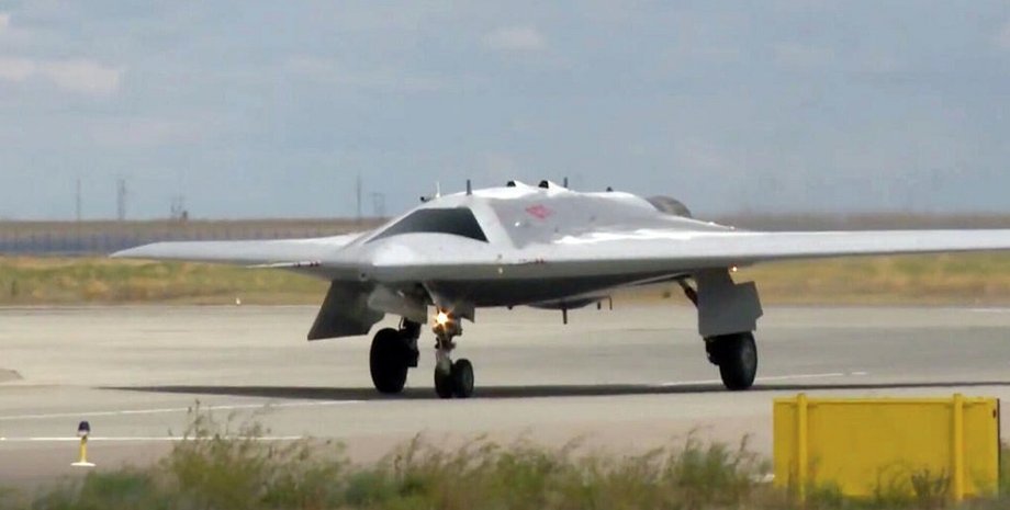 російський безпілотник Охотник