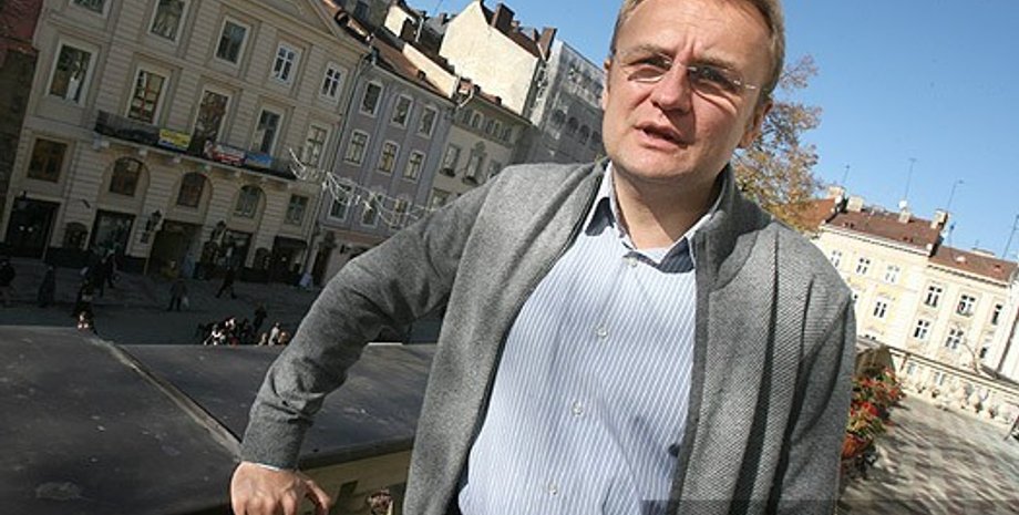 Дмитрий Стойков, Фокус