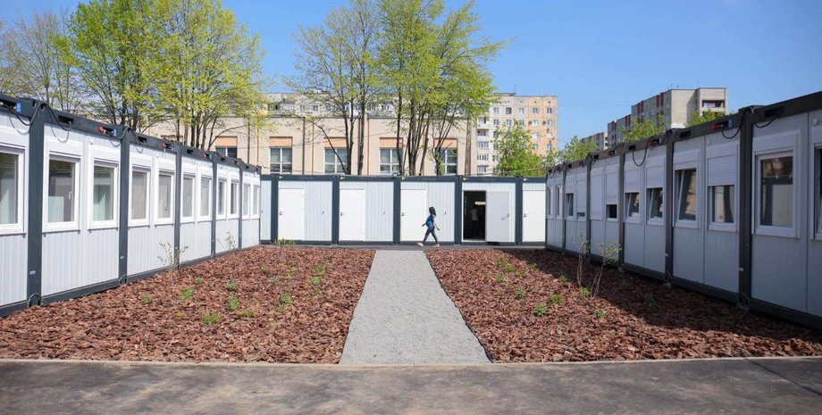 Модульный городок, Львов, переселенцы