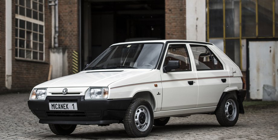 Skoda, Skoda Favorit, Авто, Автомобили, Раритетные авто, Хэтчбек, Пробег, Состояние, Фото, Капсула времени