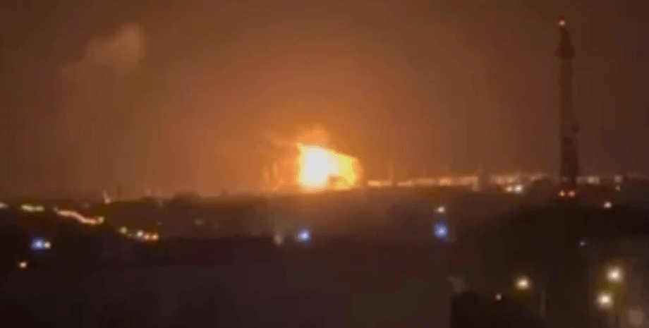 Російський нафтопереробний завод